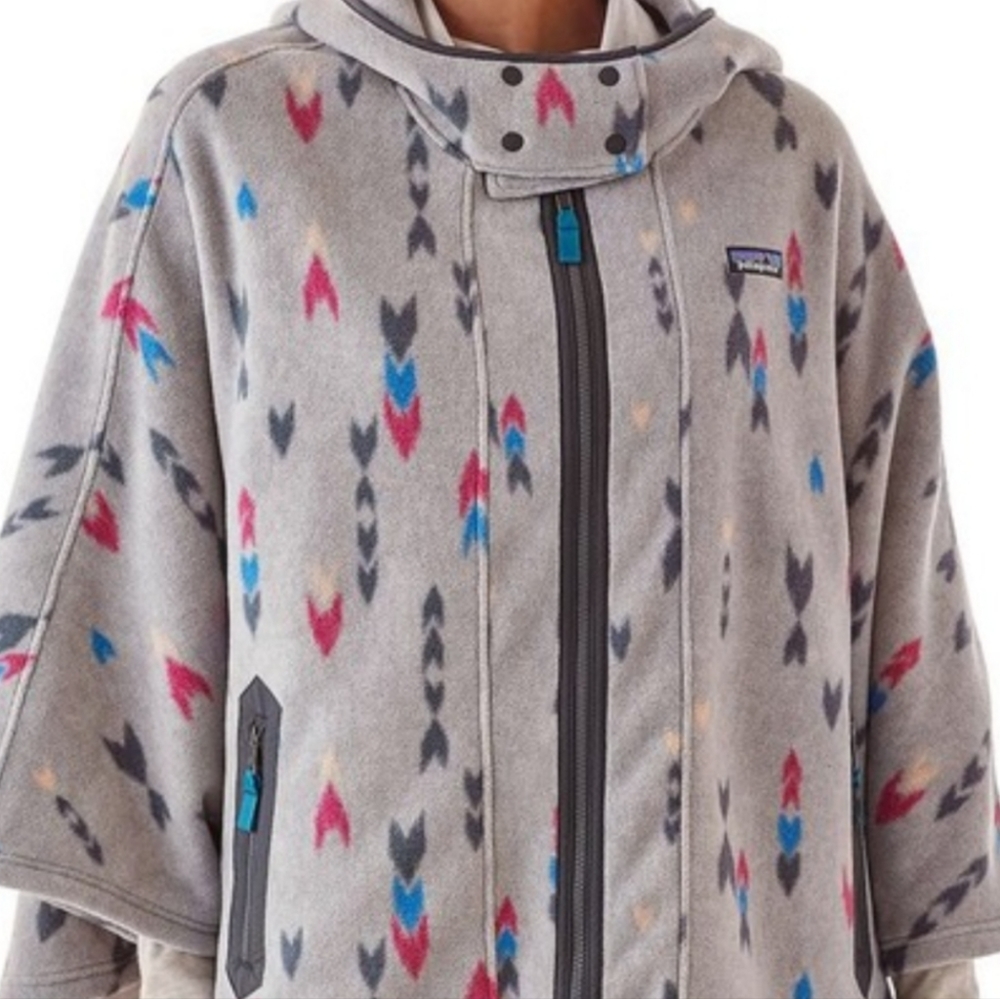 Patagonia Synchilla Poncho - Picture 3 of 10